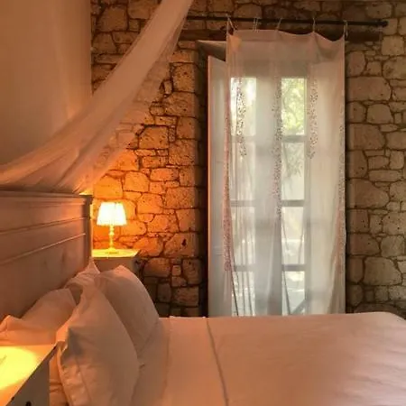 Song Aa Otel 2*
